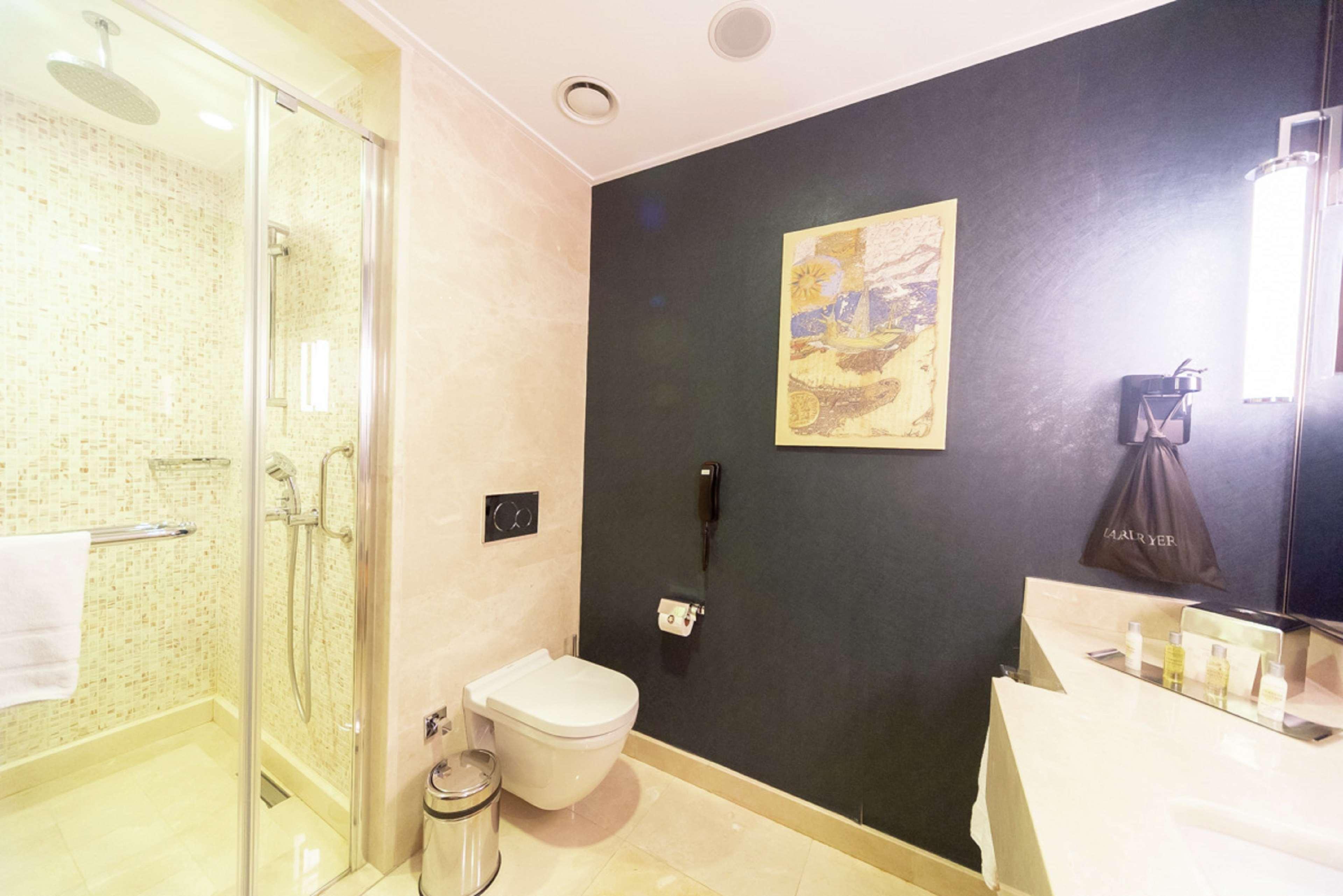 Doubletree By Hilton Istanbul Topkapi Zewnętrze zdjęcie